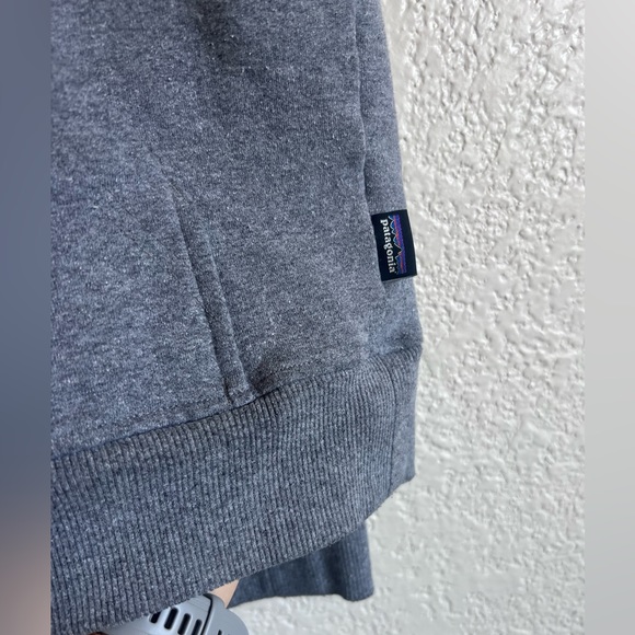 Unisex Patagonia Hoodie - Picture 3 of 6